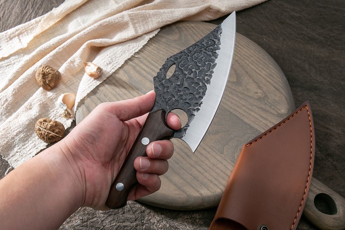 Couteau professionnel avec étui en cuir